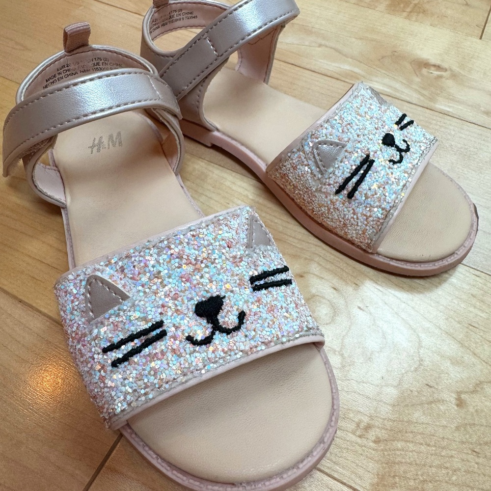H&M Girls Cat Sandals Size 11 (EUR 28) Velcro